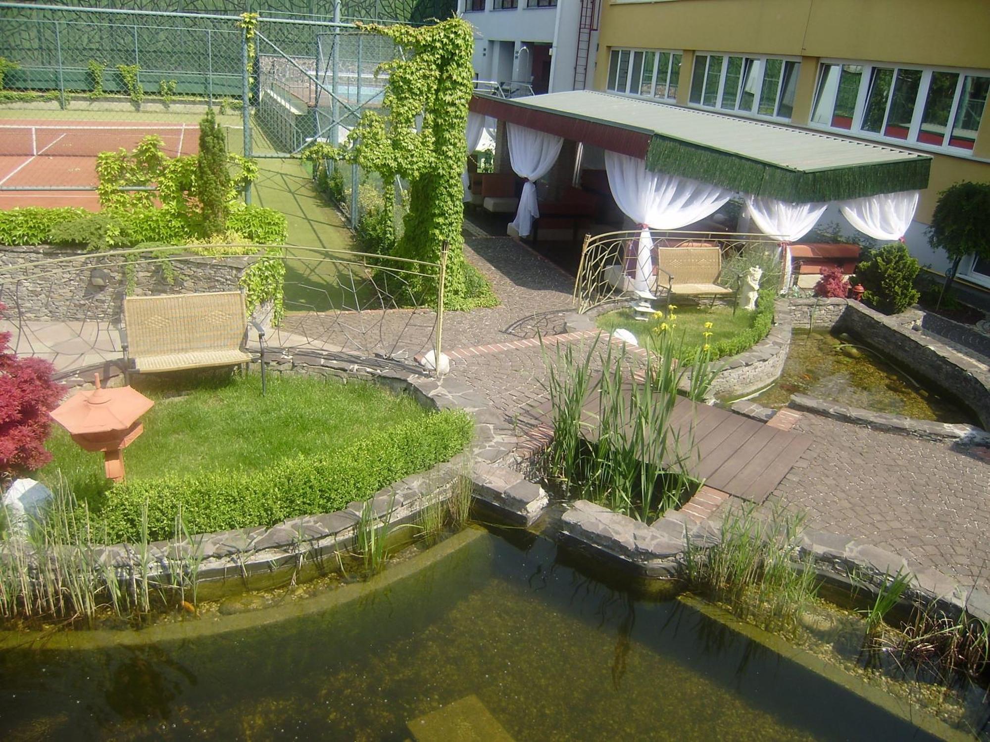 Hotel Therma Dunajská Streda Esterno foto