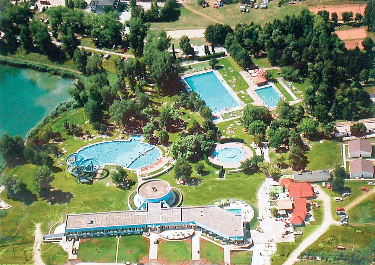Hotel Therma Dunajská Streda Esterno foto