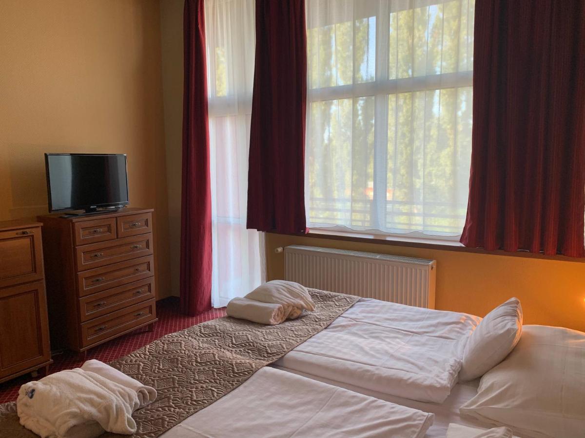 Hotel Therma Dunajská Streda Esterno foto